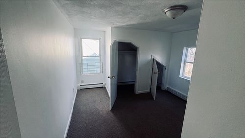 968 Plainfield St, Johnston, RI, 02919-6701 | Card Image