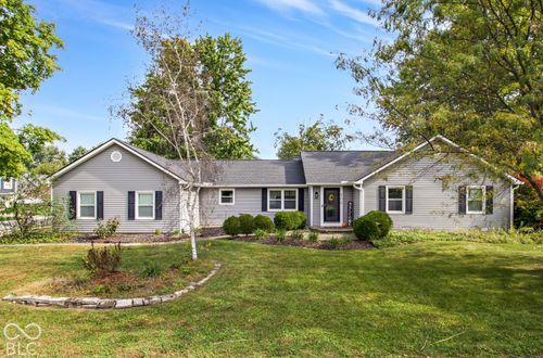 200 Wintergreen Dr, Noblesville, IN, 46062-8538 | Card Image