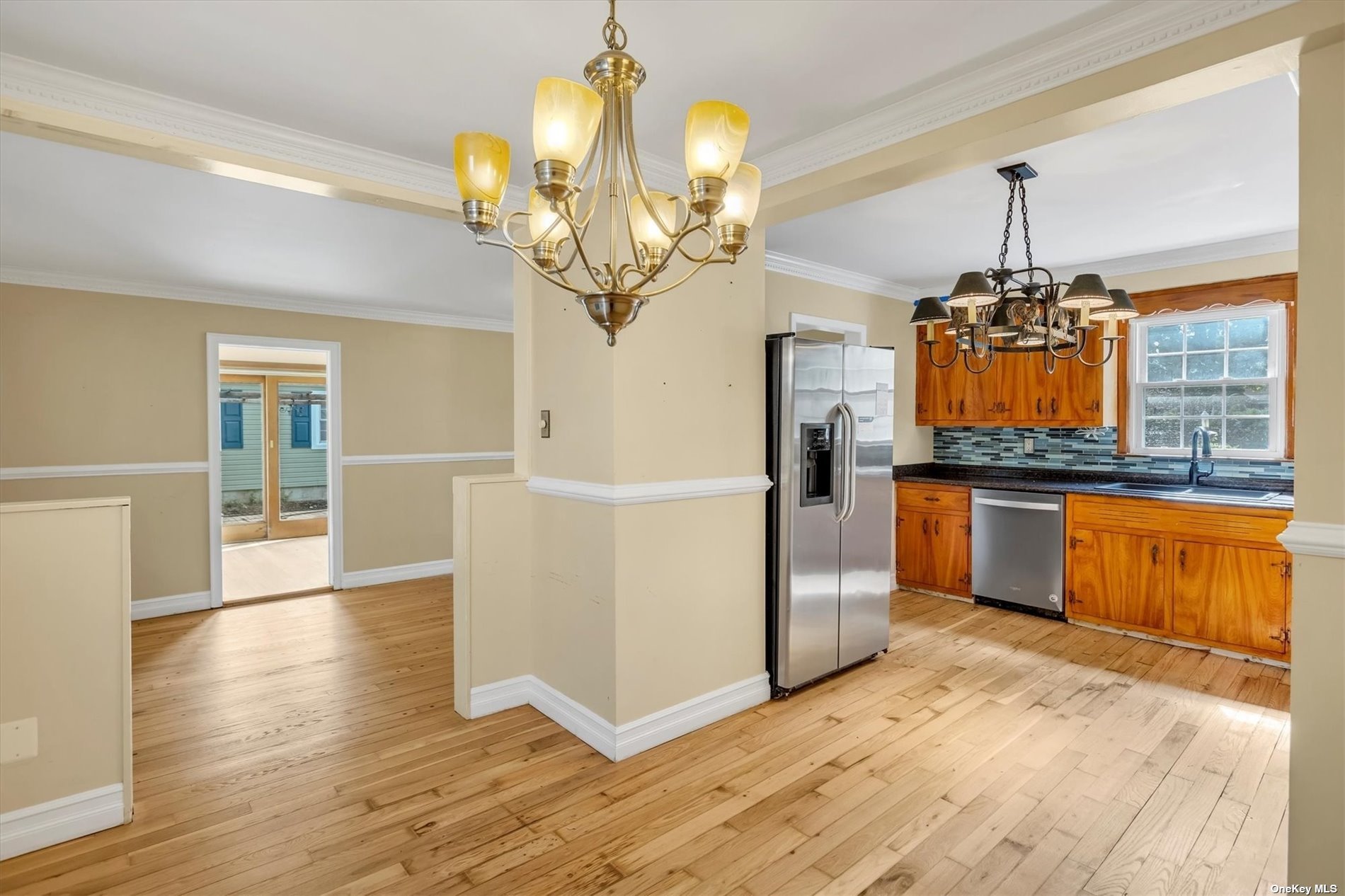 12th St, Huntington Station, NY 11746