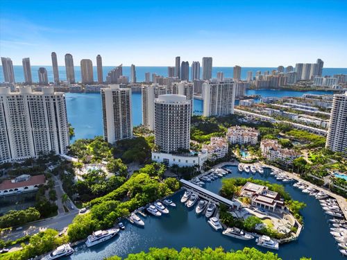 unit-1702-4100 Island Blvd, Aventura, FL, 33160-5293 | Card Image