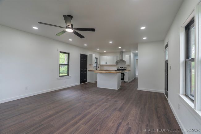 5667 S Quincy Ave, House other with 3 bedrooms, 1 bathrooms and null parking in Tulsa OK | Image 9