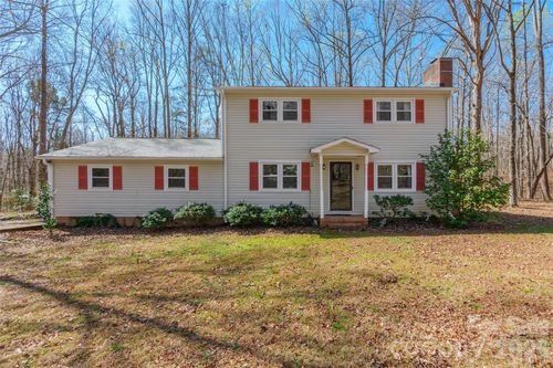 3568 Briarcliff Acres Dr, Lincolnton, NC, 28092-7640 | Card Image