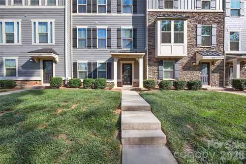 3051 Salix Bend Dr, Charlotte, NC, 28205-6081 | Card Image