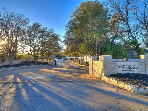 multiple-100 Lorenz Rd, San Antonio, TX, 78209 | Card Image