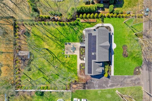 8 Franklin Ave, East Setauket, NY, 11733-1170 | Card Image
