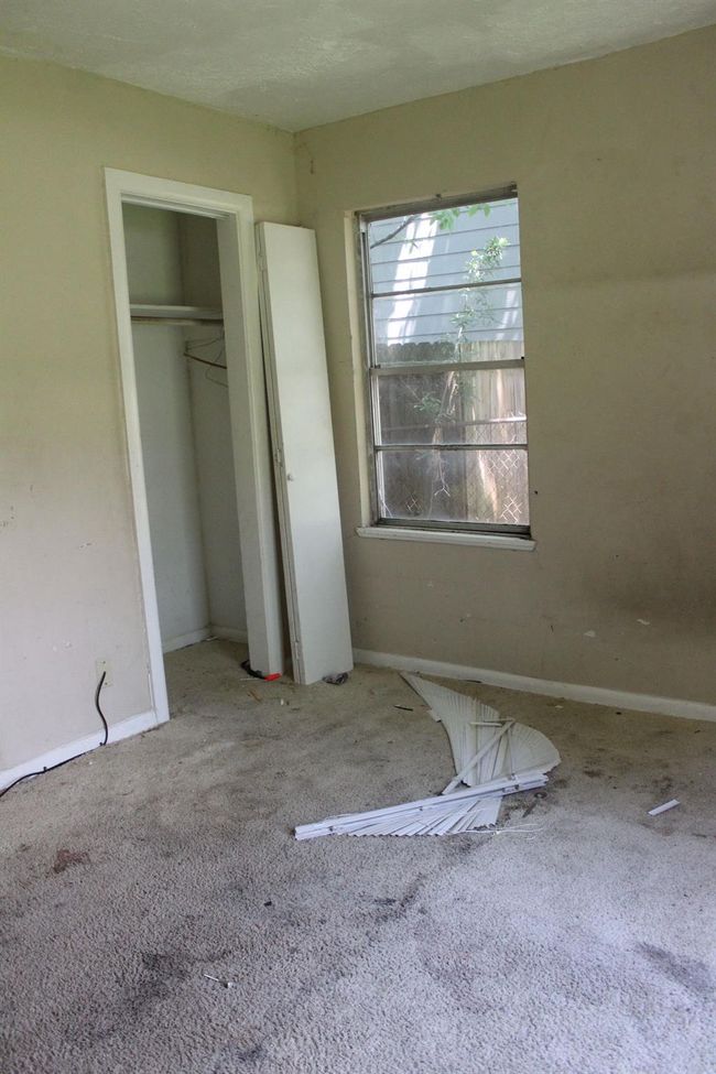 4813 Angleton St, House other with 3 bedrooms, 1 bathrooms and 3 parking in Houston TX | Image 12