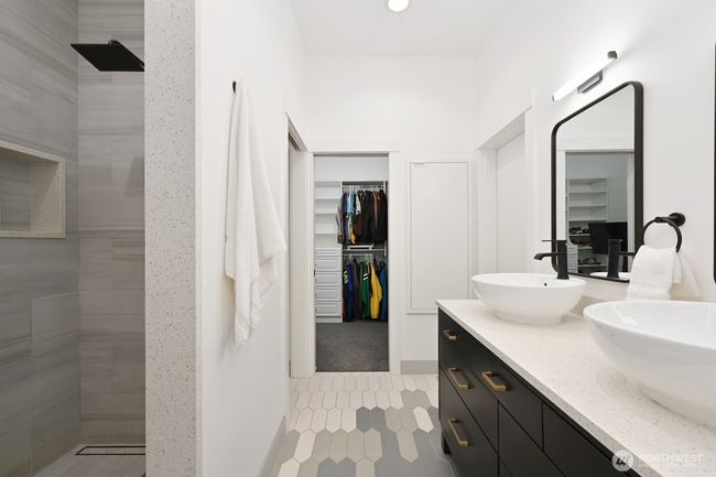 APT-517 - 526 1 St Ave S, Condo with 2 bedrooms, 2 bathrooms and 3 parking in Seattle WA | Image 21