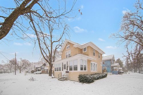 617 Union St, Jackson, MI, 49203-3056 | Card Image