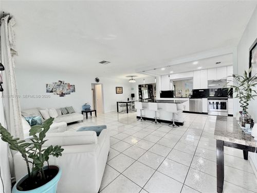 7005 Nw 94th Ave, Tamarac, FL, 33321-3038 | Card Image