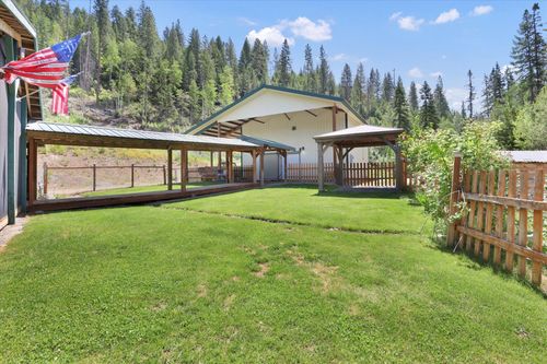 281 Yocum Lake Rd W, Ione, WA, 99139-5111 | Card Image