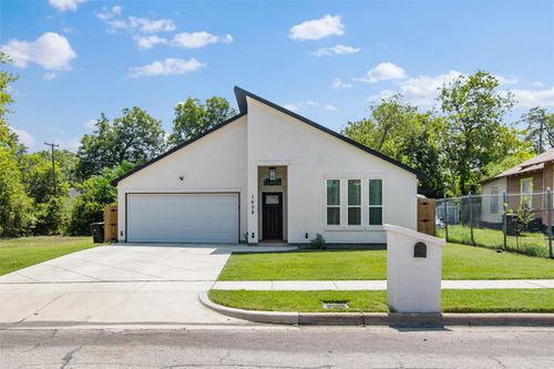 1408 E Myrtle St, Fort Worth, TX, 76104-5762 | Card Image