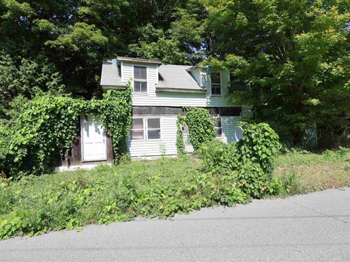 36 Chestnut St, Wilder, VT, 05088-3044 | Card Image