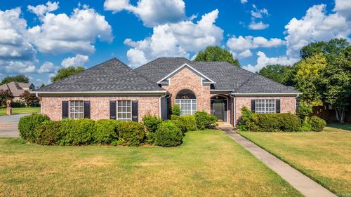 1325 Clarence Dr, Conway, AR, 72034-2009 | Card Image