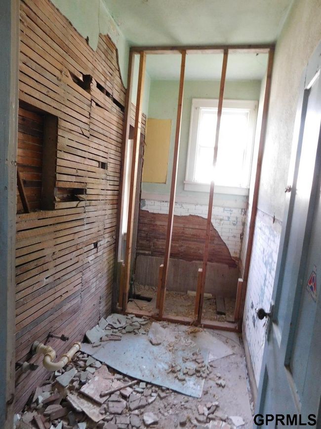 1008 Elm St, House other with 3 bedrooms, 1 bathrooms and 1 parking in Seward NE | Image 8