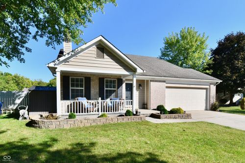 1157 Runningbrook Ct, Avon, IN, 46123-8111 | Card Image