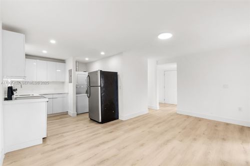 2385 Sw 17th St, Miami, FL, 33145-2017 | Card Image