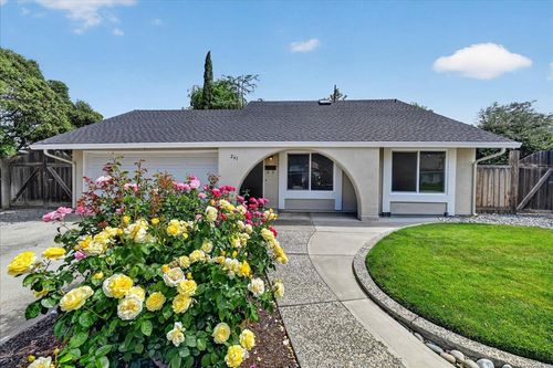 261 Yosemite Dr, Livermore, CA, 94551-2426 | Card Image