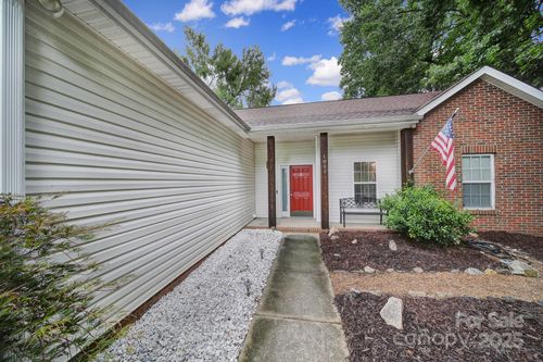 1021 Stinson Glen Ln, Charlotte, NC, 28214-7122 | Card Image
