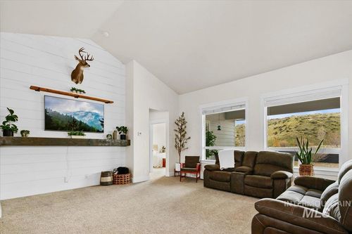 20367 N Glenisla Ave, Boise, ID, 83714-1841 | Card Image