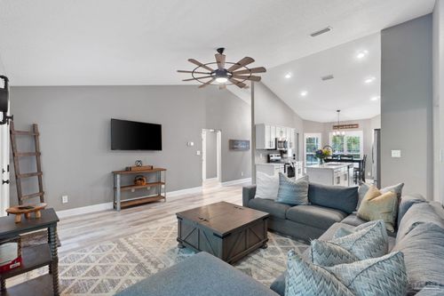 5861 Capitol Dr, GULF BREEZE, FL, 32563-8636 | Card Image