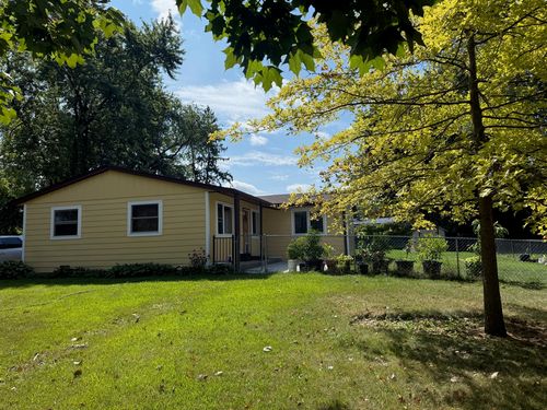 18727 W Highfield Dr, Gurnee, IL, 60031-1311 | Card Image