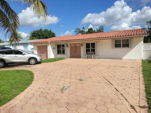 7637 Tropicana St, Miramar, FL, 33023-2550 | Card Image
