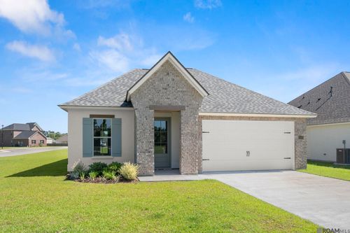10435 Highpoint Dr, Denham Springs, LA, 70706-4507 | Card Image