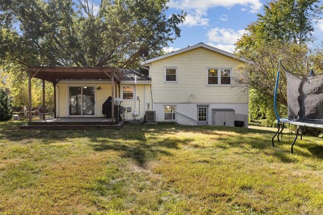 108 Parkview Ct, House other with 3 bedrooms, 2 bathrooms and null parking in Tipton IA | Image 25