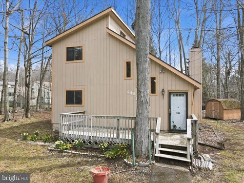 940 Country Place Dr, Tobyhanna, PA, 18466-7951 | Card Image