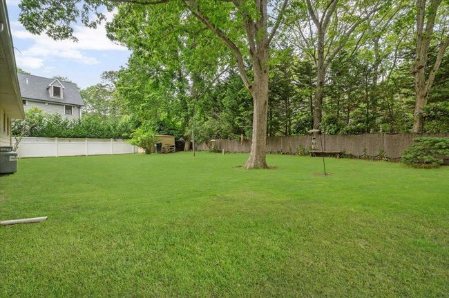 241 Hampton St, House other with 3 bedrooms, 1 bathrooms and null parking in Sag Harbor NY | Image 23