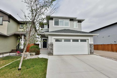 1109 Pacific Cir W, Lethbridge, AB, T1J5V5 | Card Image
