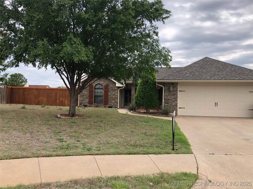 4105 Sw Wendy Dr, Lawton, OK, 73505-7537 | Card Image
