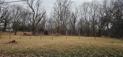 301 Sw 15th St, Oak Grove, MO, 64075-7031 | Card Image