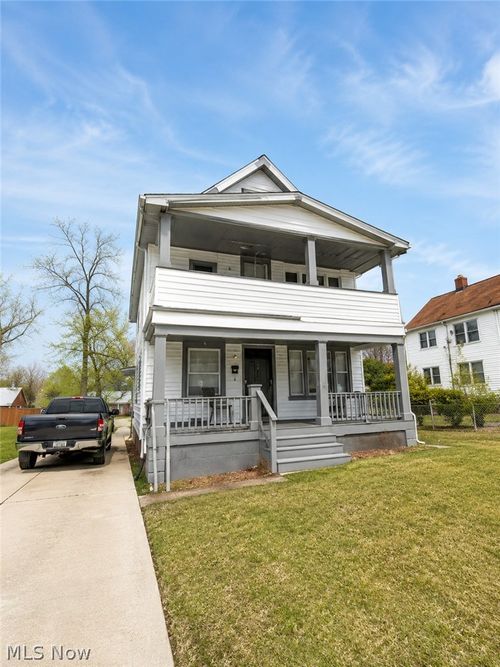 9521 Mount Auburn Ave, Cleveland, OH, 44104-4753 | Card Image