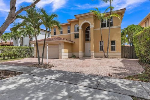 16063 Sw 63rd Ter, Miami, FL, 33193-5577 | Card Image
