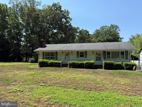 664 Sandy Point Rd, Heathsville, VA, 22473-4420 | Card Image