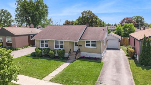 641 Harold Dr, Peterborough, ON, K9J3X9 | Card Image