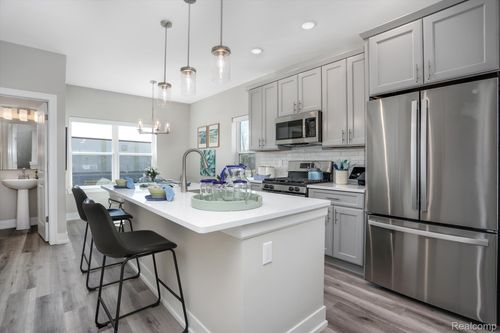 10-33080 Townhill Road, Farmington, MI, 48336 | Card Image