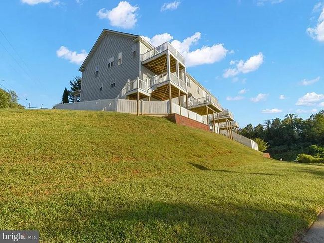 2486 Winthrop Dr, House attached with 5 bedrooms, 5 bathrooms and null parking in CHARLOTTESVILLE VA | Image 4