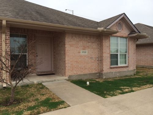 3768 Oldenburg Ln, College Station, TX, 77845-3962 | Card Image