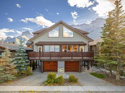 3 - 813 6 St, Home with 3 bedrooms, 2 bathrooms and 1 parking in Canmore AB | Image 1