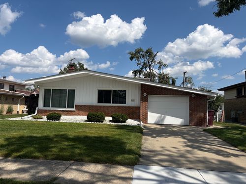 235 S Mayfair Pl, Chicago Heights, IL, 60411-1841 | Card Image