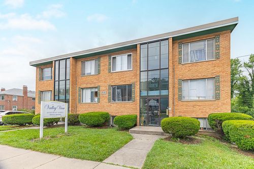 9495 Reading Rd, Cincinnati, OH, 45215 | Card Image