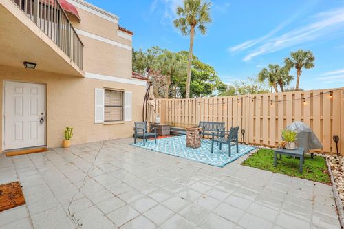 unit-d-4310 Village Dr, Delray Beach, FL, 33445-2847 | Card Image