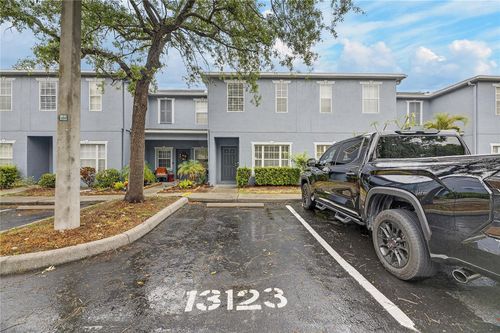 13123 Kings Crossing Dr, GIBSONTON, FL, 33534-3953 | Card Image