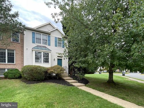 14315 Uniform Dr, CENTREVILLE, VA, 20121-2322 | Card Image