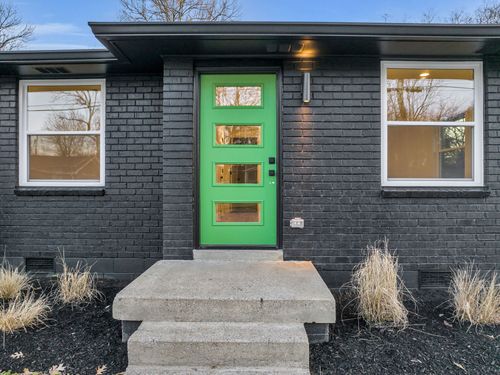 293 Nokes Dr, Hendersonville, TN, 37075-3510 | Card Image