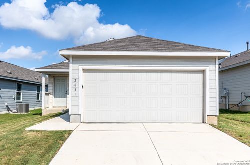 2831 Elion Dr, Converse, TX, 78109-2373 | Card Image