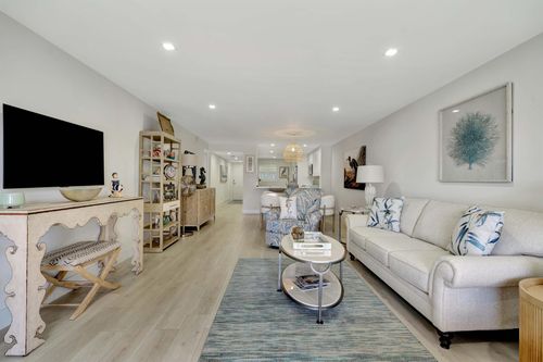 apt-112-1030 Us Highway 1, North Palm Beach, FL, 33408-3818 | Card Image