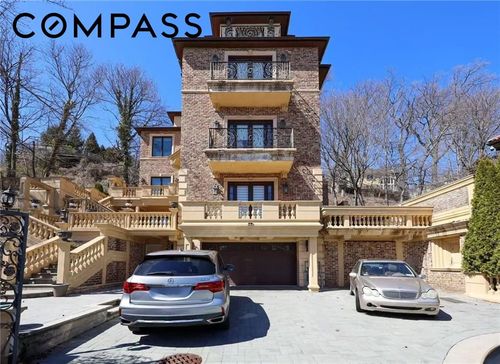 60 Lyman Pl, Staten Island, NY, 10304-3224 | Card Image